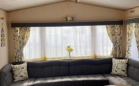 Dees Caravan Lettings Kingfisher Elm 453